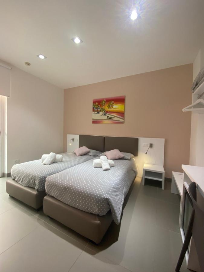 Hotel Aurora & Appartamenti Torbole Sul Garda Buitenkant foto