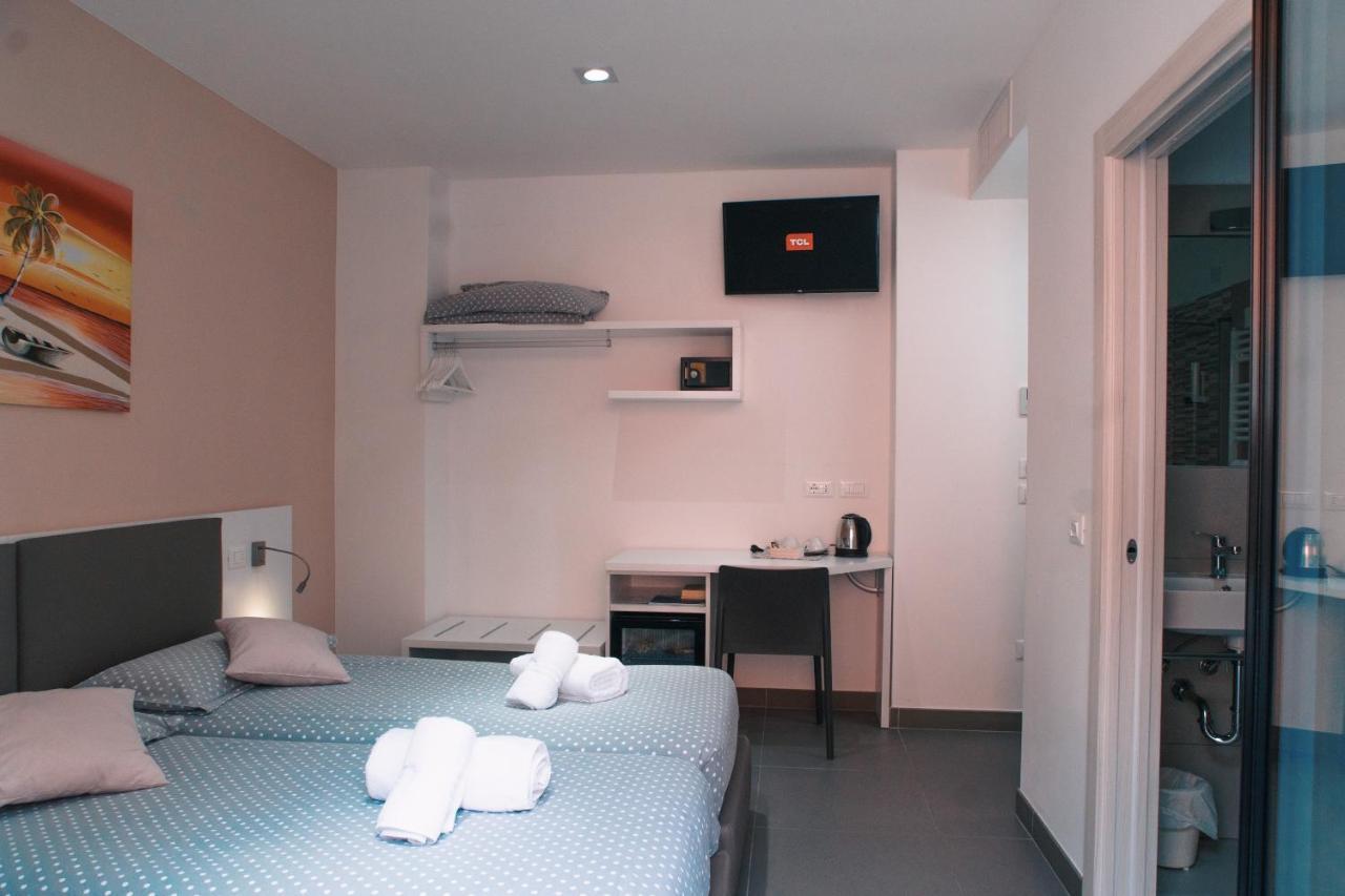 Hotel Aurora & Appartamenti Torbole Sul Garda Buitenkant foto