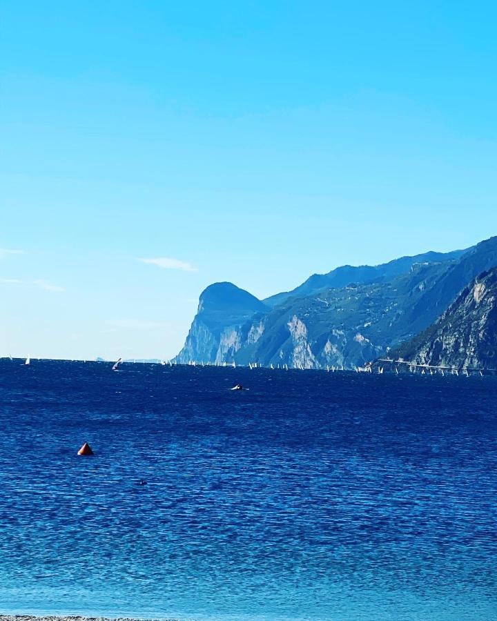 Hotel Aurora & Appartamenti Torbole Sul Garda Buitenkant foto