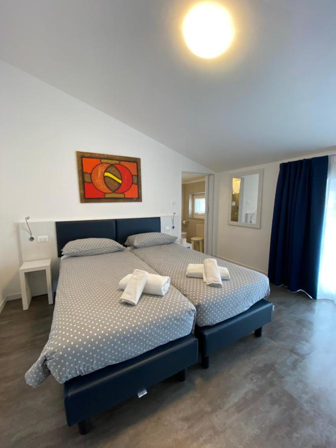 Hotel Aurora & Appartamenti Torbole Sul Garda Buitenkant foto