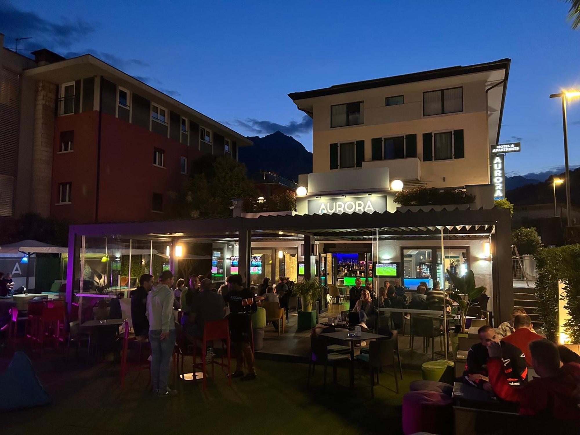 Hotel Aurora & Appartamenti Torbole Sul Garda Buitenkant foto
